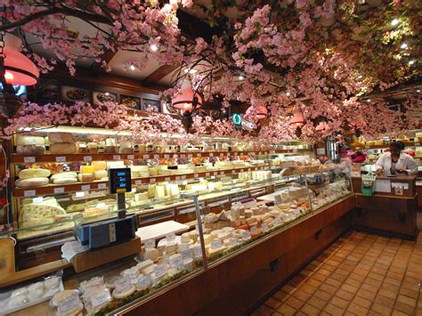 The Best Little Cheese Shops in Paris | Best cheese, Cheese shop, Paris shopping