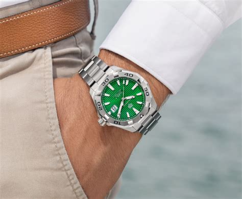 TAG Heuer Aquaracer Gents Green Dial