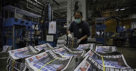 Hong Kong's last pro-democracy newspaper announces closure, conceding ...