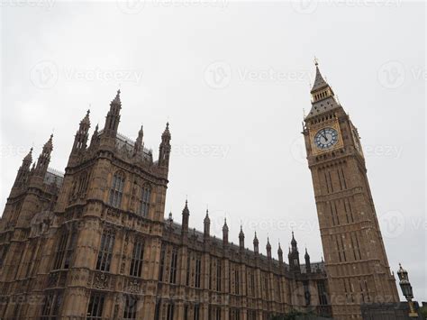 Houses of Parliament in London 13052886 Stock Photo at Vecteezy