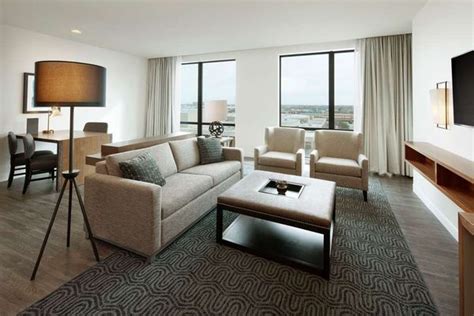 EMBASSY SUITES BY HILTON AMARILLO DOWNTOWN - Updated December 2024 - 239 Photos & 135 Reviews ...