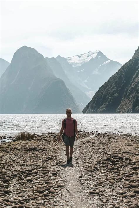 The Most Scenic Flight on Earth - Milford Sound Flight Cruise Flight