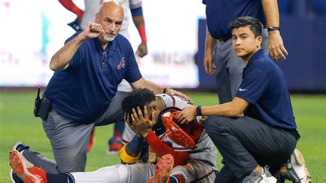 Braves' Ronald Acuna Jr. remains in game after injury scare vs. Astros