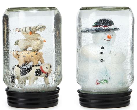 MASON JAR SNOW GLOBES | Christmas