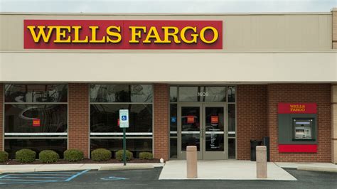 ALPOLIC Materials Used at Wells Fargo Banks Nationwide | ALPOLICⓇ