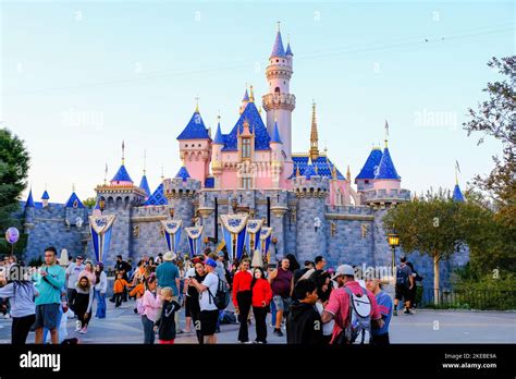 Sleeping Beauty Castle at Disneyland in Anaheim, Orange County, California, USA Stock Photo - Alamy