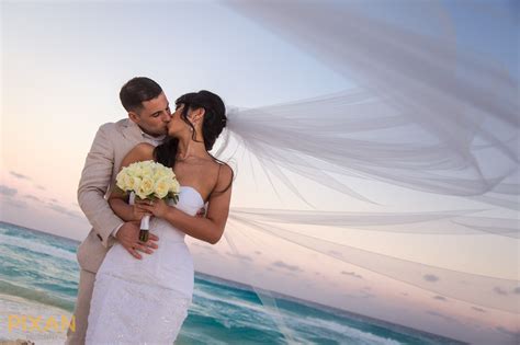 Live Aqua Weddings | Aqua wedding, Live aqua, Dream destination wedding