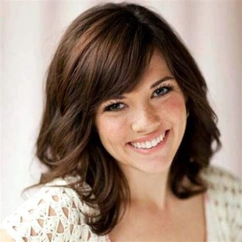 Cute Medium Layered Haircuts With Side Bangs