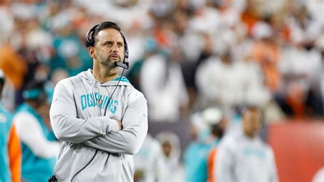 Giants request interview with Dolphins LB coach Anthony Campanile