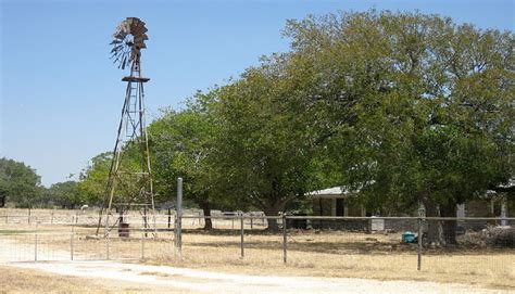 Ding Dong, Texas: A Tale of Texas Humor