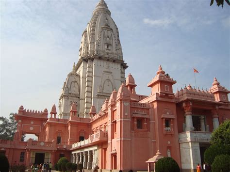 Benaras Food and Culture: Vishwanath Temple (BHU)