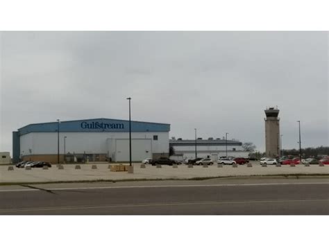 Appleton International Airport - Geographic Facts & Maps - MapSof.net