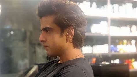 Kulfi Kumar Bajewala: Mohit Malik chops his hair, back in Sikandar look | IWMBuzz