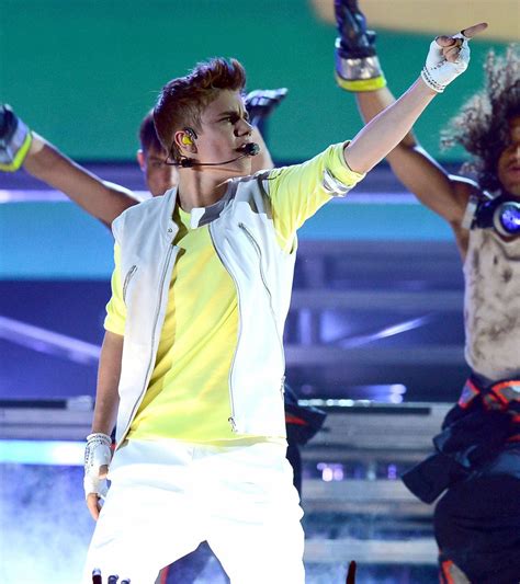 Boyfriend (Live at 2012 Billboard Music Awards) - Justin Bieber Photo (30898876) - Fanpop