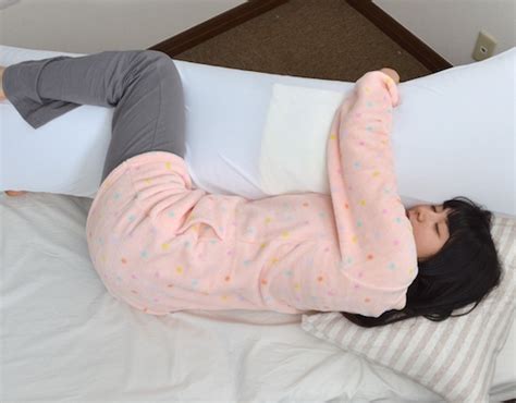 USB Heated Air Hug Pillow | Japan Trend Shop