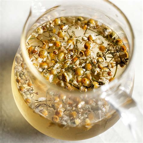Chamomile Tea: What It Is, Steps to Make It Properly, and Benefits - Oh ...