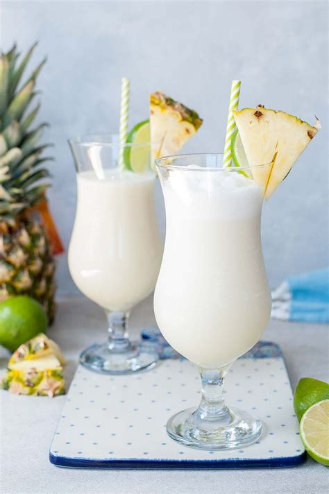 The best Pina Colada Recipe - Everyday Delicious