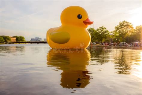 Giant Rubber Duck Sculpture in Norfolk, Virginia Editorial Photography - Image of rubber ...