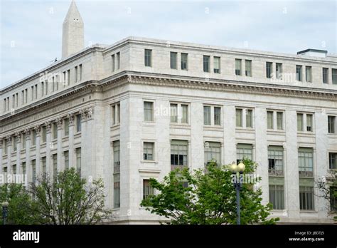 Department of agriculture building hi-res stock photography and images ...