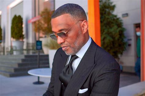 Kevin Samuels, Polarizing YouTuber Notorious for Comments About Black Women, Dead at 56 ...