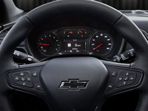 2023 Chevrolet Equinox: 137 Interior Photos | U.S. News