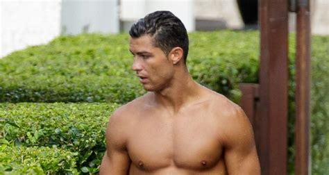 Cristiano Ronaldo Shares Workout Routine & Fitness Tips to Stay Fit