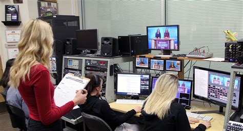 California High School Delivers Broadcast Media Program with Wirecast