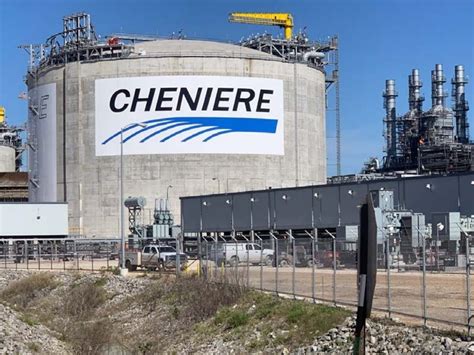 Cheniere Energy expected to sign $18 billion LNG deal with China's Sinopec