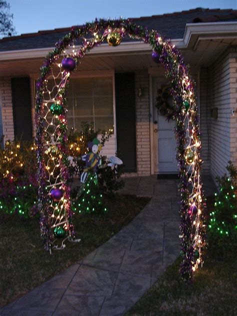 possible photo arch | Holiday decor, Formal ideas, Lights