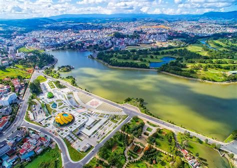 Xuan Huong Lake, Dalat