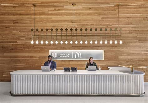 A Tour of McDonald’s Sleek New Headquarters in Chicago | Recepties