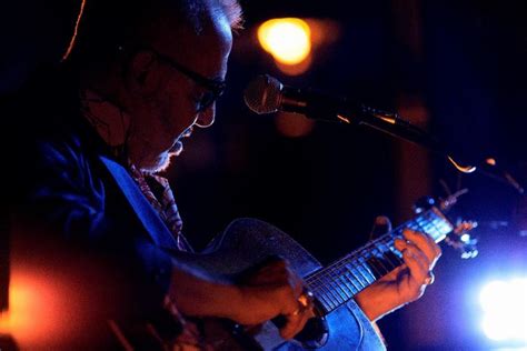 Legendary Guitarist Henry Padovani Performs at Metropole Hanoi