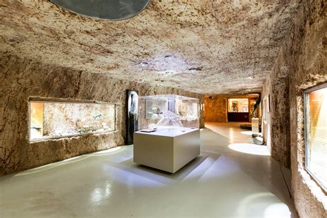 Underground Tours - Coober Pedy | Umoona Opal Mine & Museum