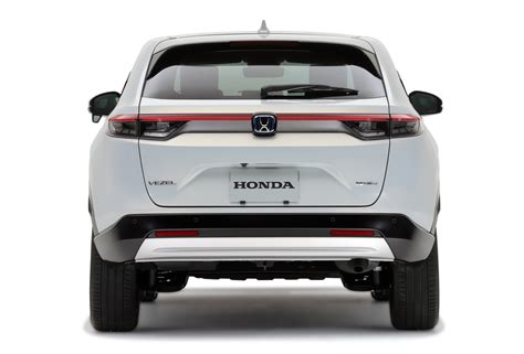 2022 Honda HR-V e:HEV Turns Into A Small Crossover Coupe With Hybrid ...