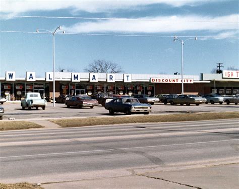 What Walmart Looked Like When It First Opened | Reader's Digest