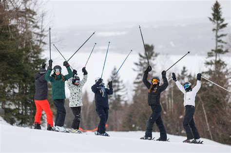 Magical ski holidays in Bas-Saint-Laurent - Association des Stations de ski du Québec