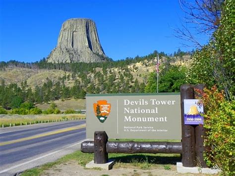 Devils Tower National Monument | natural monument, national park, tourist attraction