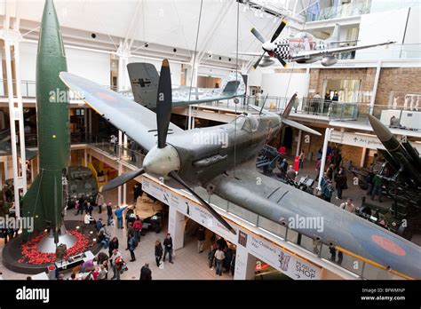 √ Ww2 Imperial War Museum London - Alumn Photograph