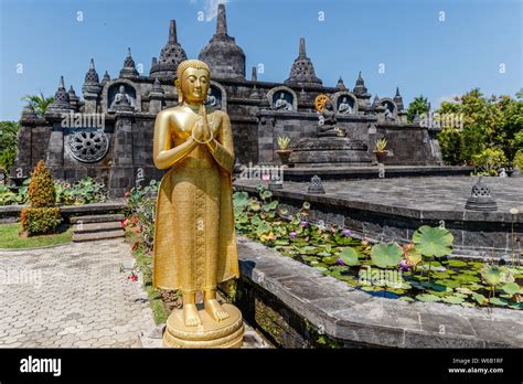 Vihara Buddha Banjar High Resolution Stock Photography and Images - Alamy