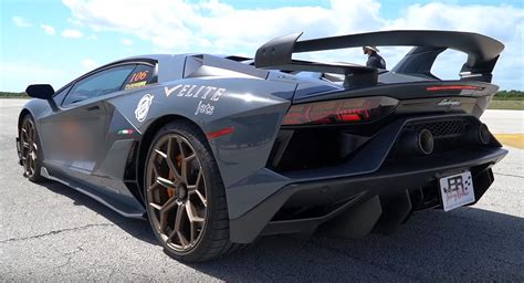 Lamborghini Aventador SVJ Sprints To 210 MPH Without Breaking A Sweat | Carscoops