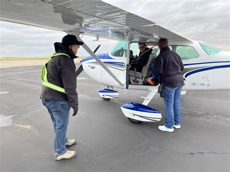 Fly-in breakfast attracts hundreds to municipal airport despite adverse ...