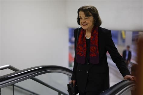 Senator Dianne Feinstein Back Home After Hospital Stay for Shingles - Bloomberg