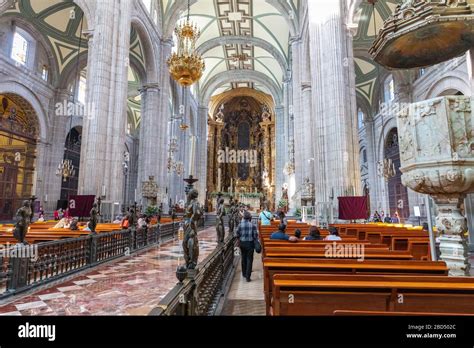 Inside Catedral Metropolitana