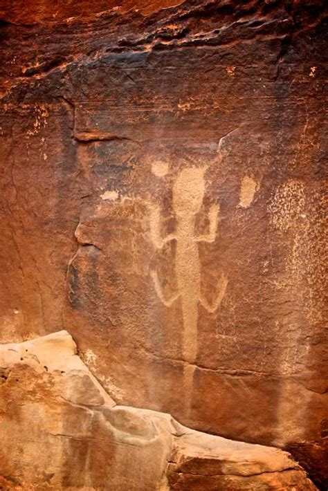 Utah Petroglyphs and Pictographs | Petroglyphs, Ancient art, Cave paintings