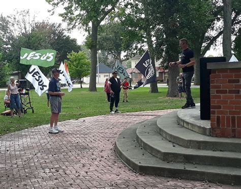 ‘Unite Streator’ leads prayer at City Park – Shaw Local