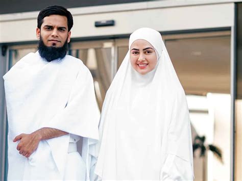 Mufti Anas reveals how he convinced Sana Khan for Nikah