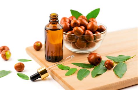 10 Ways to Use Jojoba Oil for Hair Care