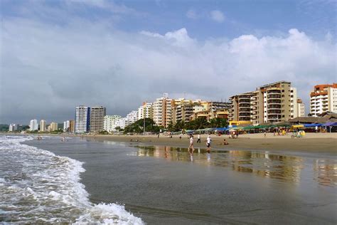 10 Best Beaches in Ecuador (with Map & Photos) - Touropia