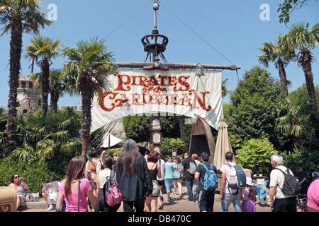 Entrance to the Pirates of the Caribbean ride in Disneyland Paris Stock Photo: 137423071 - Alamy