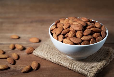 How to Store Almonds to Keep Them Fresh and Safe